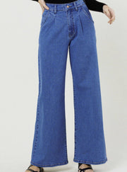 Lexi Pleated High Rise Wide leg Jeans